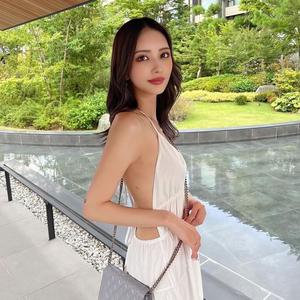 浜岡 麻理奈さんの写真