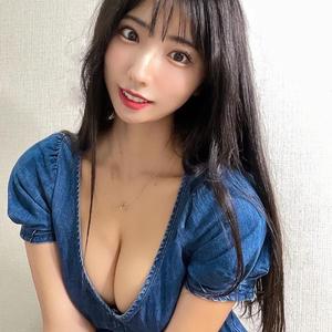 伊関 友里絵さんの写真