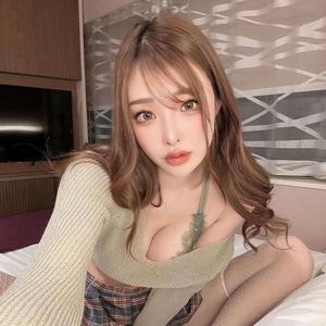 綾部 愛里沙さんの写真