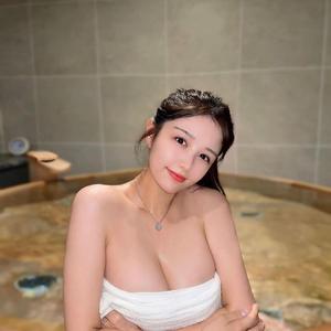 新崎 優衣さんの写真