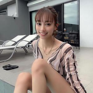 由利 麻莉子さんの写真