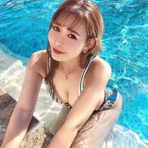 那須 佑里奈さんの写真