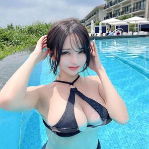 新関 里佐子さんの写真