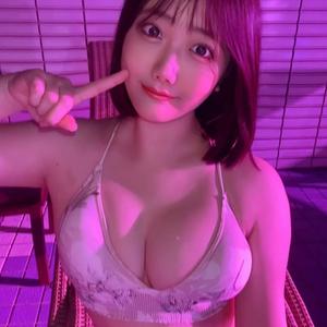 小竹 日菜子さんの写真