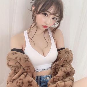 苅田 彩也香さんの写真