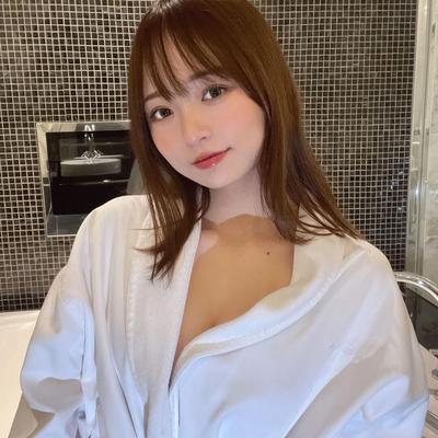 根本 麻梨絵さんの写真