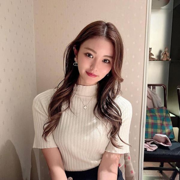 出羽 あみさんの写真