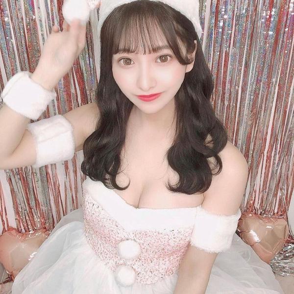 上妻 友里加さんの写真