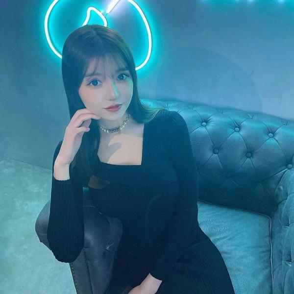 若生 麻莉さんの写真