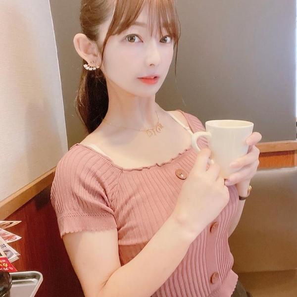 波多 美妃さんの写真