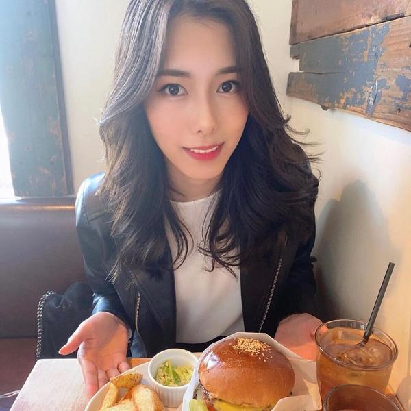 成瀬 麻莉さんの写真