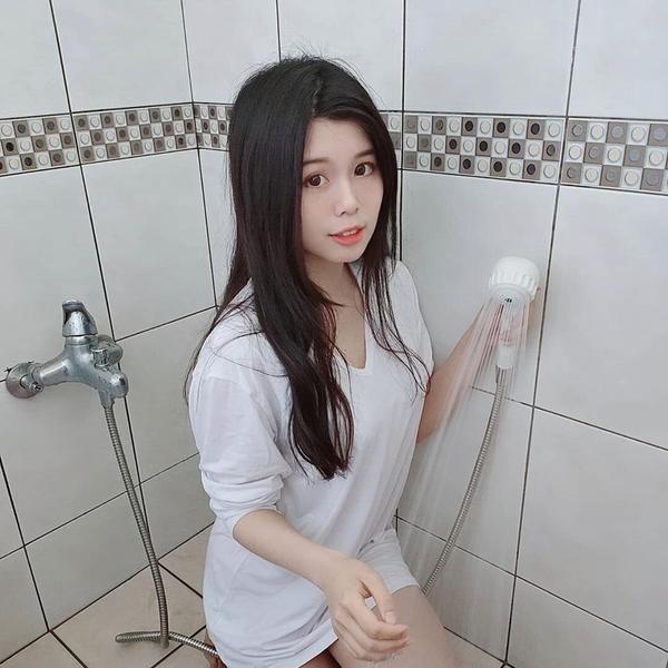 安斉 麻美さんの写真